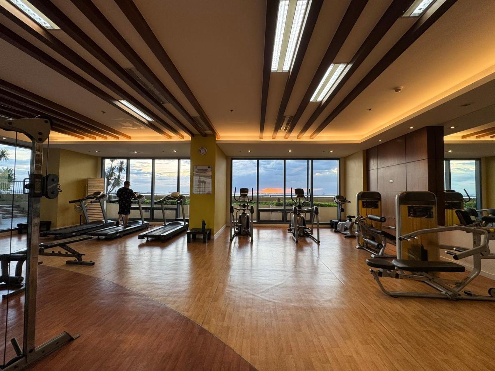 Grand Riviera Suites Manila Exteriér fotografie