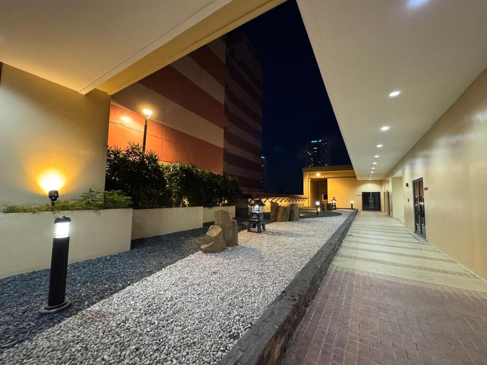 Grand Riviera Suites Manila Exteriér fotografie